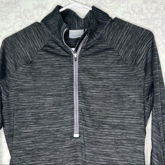 Athleta 1/2 zip running wild exercise jacket top with thumbholes size Medium - Picture 3 of 12